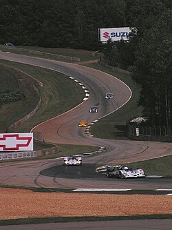 Vehículos en competencia durante la edición 2006 de la Petit Le Mans en Road Atlanta