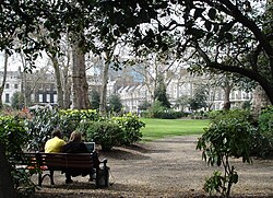 Plaza ajardinada en Bloomsbury