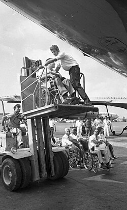 Accesibilidad a naves aéreas, Israel 1969.