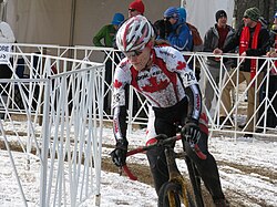 Mical Dyck de Canadá en el Campeonato Mundial de Ciclocross en Louisville, Kentucky