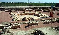 Ruinas y restos arqueológicos en el yacimiento de La Alcudia en Elche