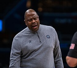 Pat Ewing como entrenador