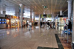 Interior de la Terminal 2 del aeropuerto