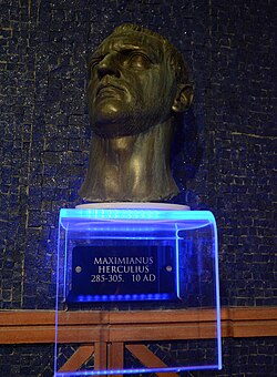 Busto en bronce de Maximiano en su vejez