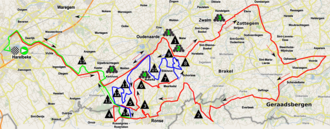 Ciclistas en plena competición durante la E3 Harelbeke 2016
