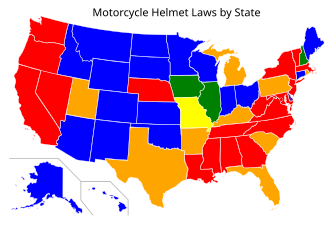 Mapa analítico sobre las variaciones legislativas en el uso de cascos de moto por estados.