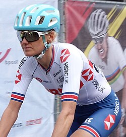 Joscelin Lowden en una competición de ciclismo