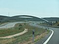 Vehículos circulando por la autopista