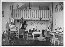 Amadeo de Souza-Cardoso en su estudio de París en 1912