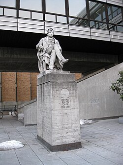 Monumento a Georg Simon Ohm en Múnich