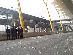 Aparcamientos de Barajas tras la explosión