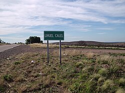 Cartel indicador sobre la Ruta Nacional 152