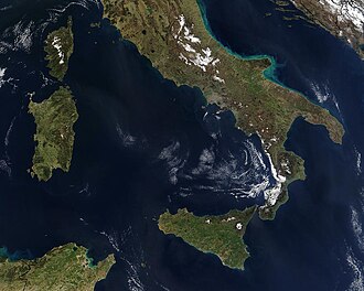 Fotografía de satélite del mar Tirreno y sus regiones circundantes