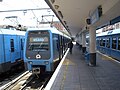 Unidad de tren de Euskotren en las vías