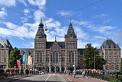 Fachada frontal del Rijksmuseum