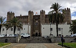 Fachada del Palacio de los Duques de Feria
