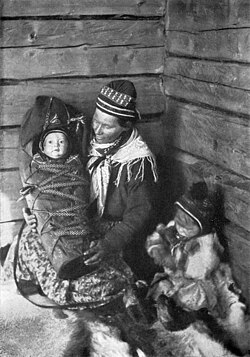 Fotografía histórica de miembros del pueblo sami en 1917