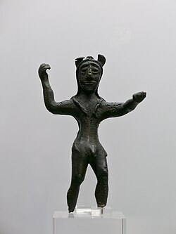 Estatuilla de bronce que representa a la divinidad oriental Melkart hallada en Sevilla