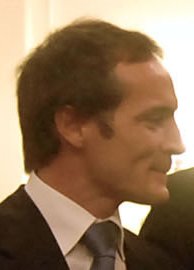 Carlos Espínola compitiendo en la clase Mistral