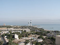Torres de Kuwait iluminadas