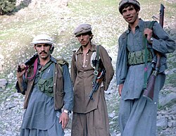 Tres muyahidines en Asmar en 1985.