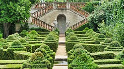 Entrada y vegetación del Parque del Laberinto de Horta
