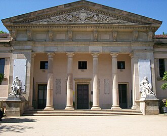 Fachada principal del Museo Martorell en el Parque de la Ciudadela de Barcelona