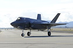 Uno de los primeros F-35A australianos en servicio