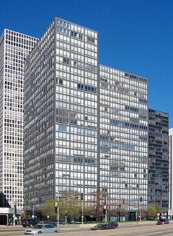 Torres residenciales de los Apartamentos Lake Shore Drive en Chicago, construidas en 1949