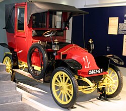 Taxi de la época utilizado en la batalla