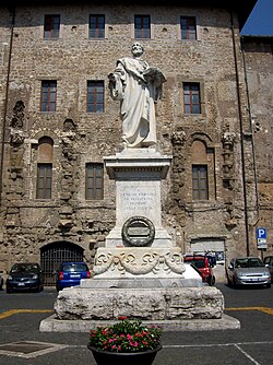 Estatua dedicada a Giovanni Pierluigi da Palestrina en su localidad natal