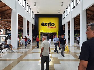 Fachada de Almacenes Éxito Wow!