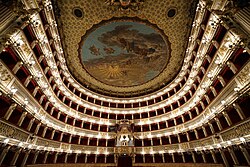 Vista interior del palco real