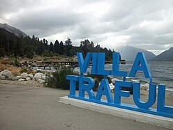 Letrero turístico en el Mirador del Lago Traful