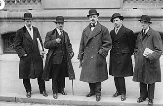 Los futuristas italianos Luigi Russolo, Carlo Carrà, Filippo Tommaso Marinetti, Umberto Boccioni y Gino Severini