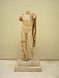 Estatua de mármol de un emperador romano