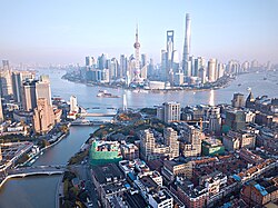 Vista panorámica de Shanghái, uno de los centros financieros y portuarios más importantes de Asia