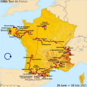Ciclistas en pleno recorrido durante el Tour de Francia 2021