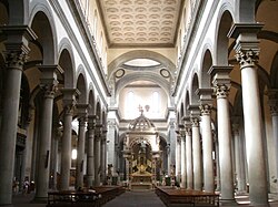 Interior de la nave principal de la basílica