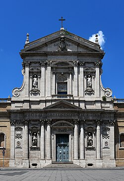 Fachada de la Iglesia de Santa Susana en Roma, diseñada por Carlo Maderno