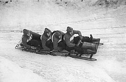 Bobsleigh de Alemania Oriental en la pista de Oberhof en 1951.