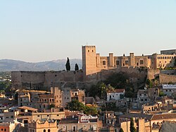 Vista exterior del Castillo de la Zuda en Tortosa