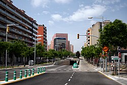 Avenida del Carrilet en el entorno urbano
