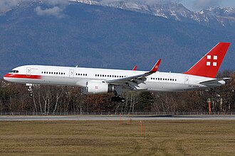 Boeing 757 de PrivatAir en tierra